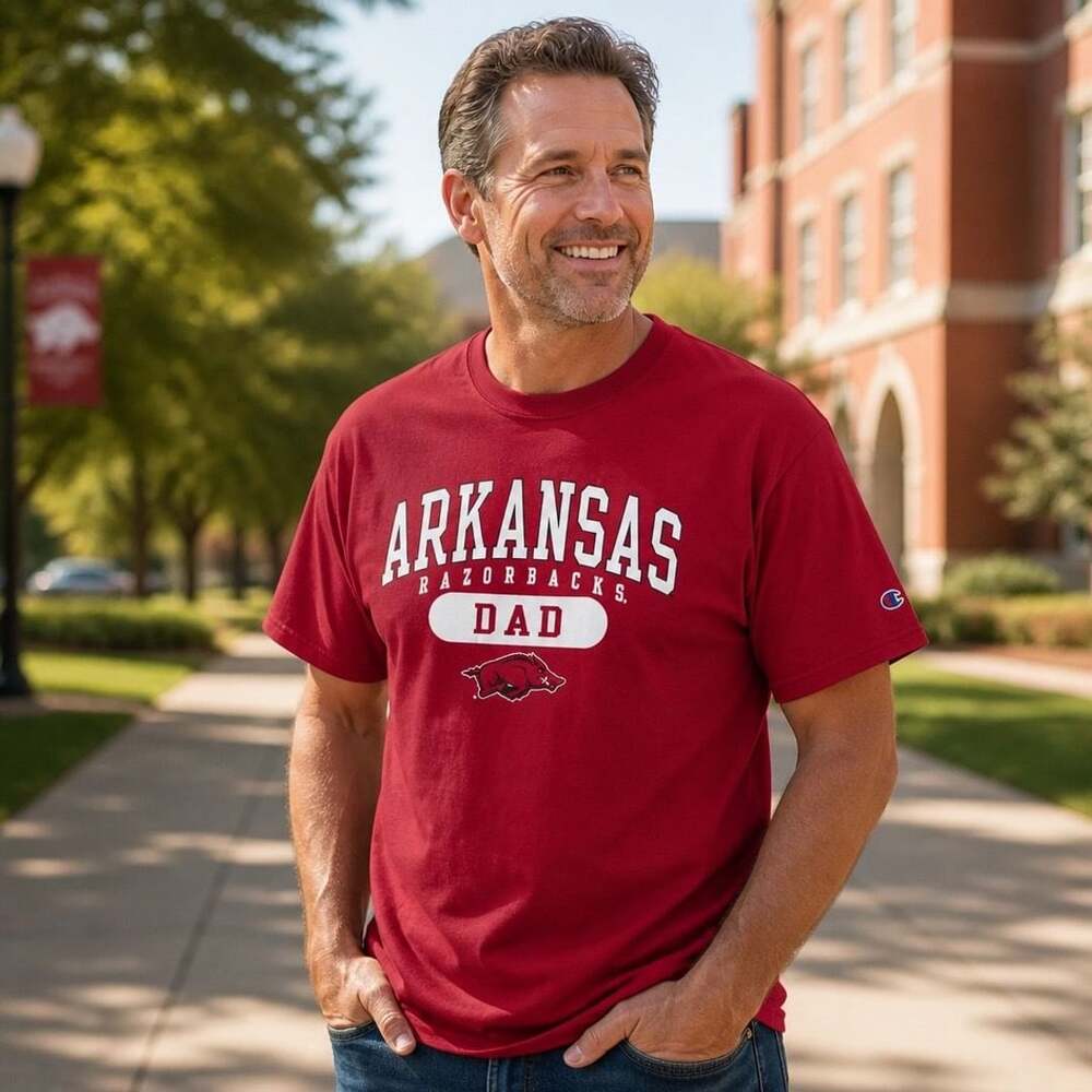 Champion Arkansas Razorbacks Dad Logo Short Sleeve T-Shirt